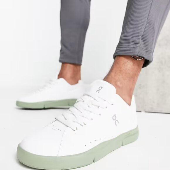 Men's ON The Roger Advantage White Reseda WORN ONCE! - Picture 2 of 8